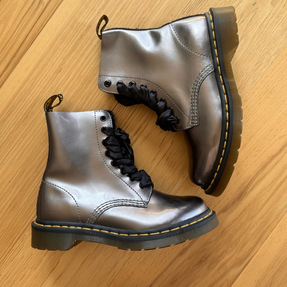 Dr Marten Pascal Boots Size 5